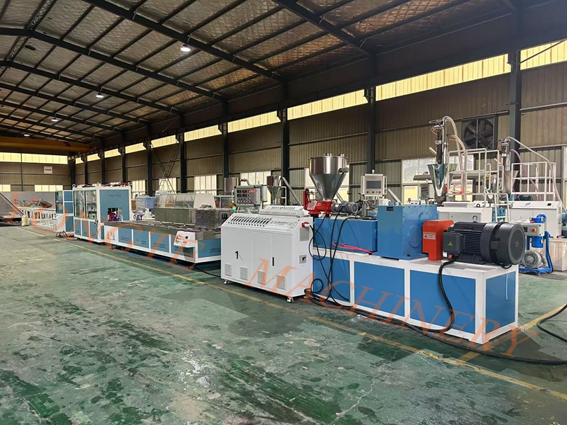ПВХ ПВХ -посадочный перевод PVC Machinery