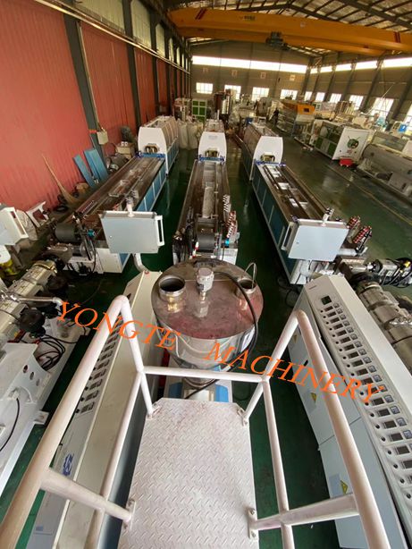 Производственная линия из пластикового пластикового оборудования Yongte Plastic Machiner