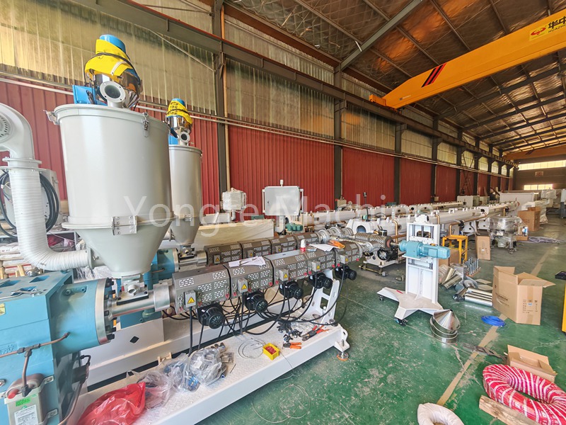 Три слоя PPR Pipe Machine для клиента Algeria