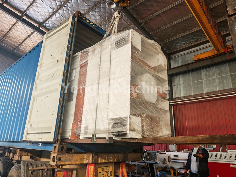 Оборудование для переработки пластика Yongte отправляется клиенту в Африку