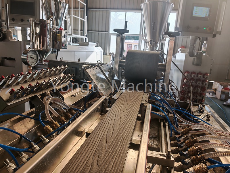WPC Profile Machine для Canada Customer